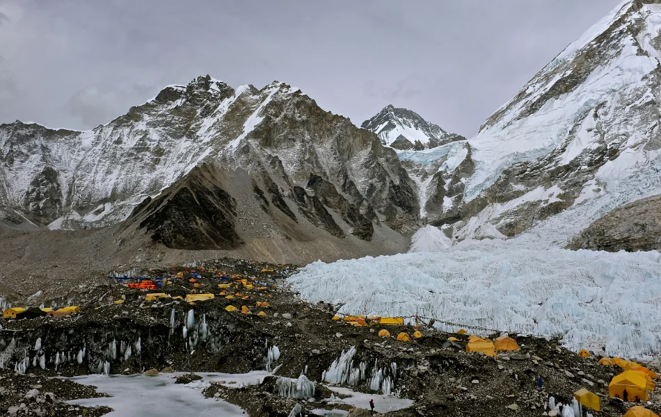 Change in weather in Everest Base Camp